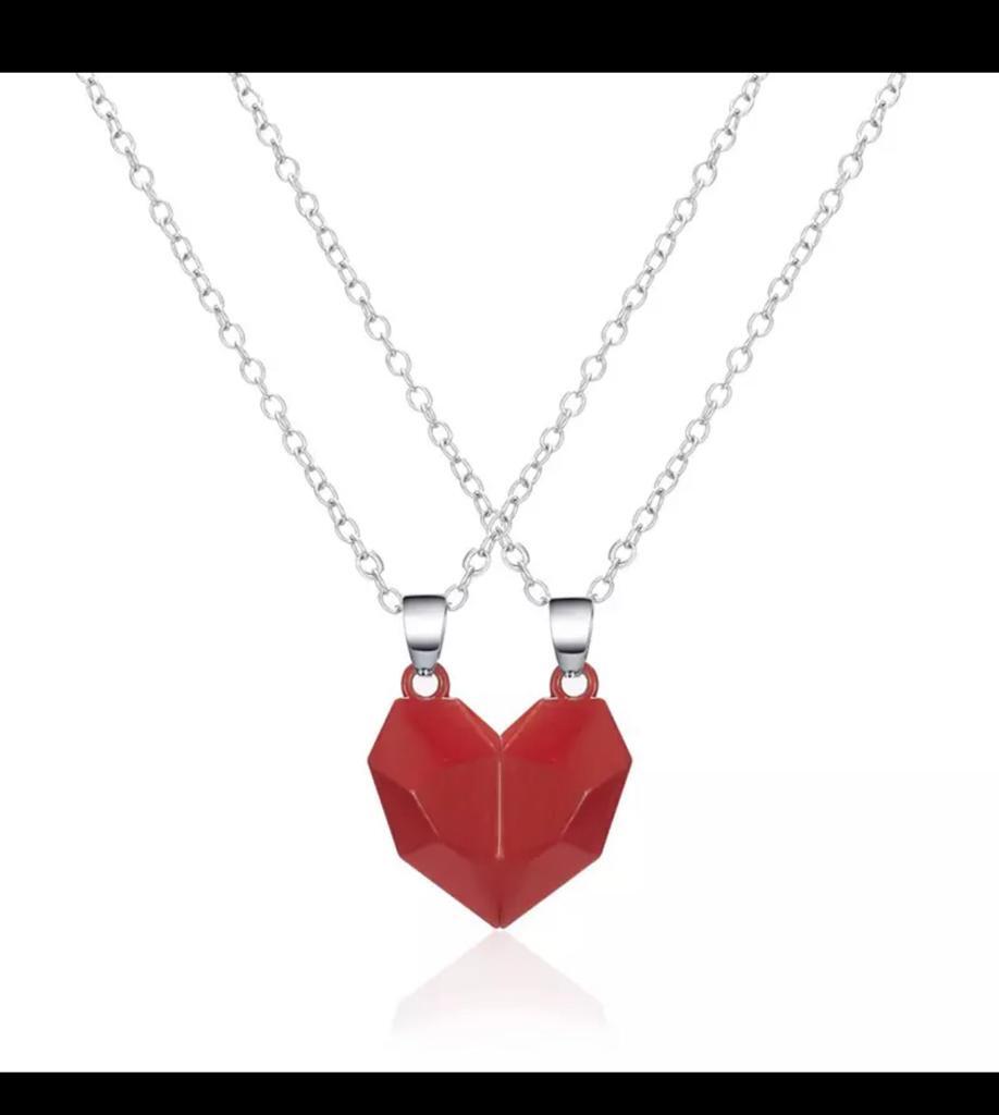 Korean Magnetic Chain Couple Lovers Gothic Heart Necklace Cut into Two Hearts Me