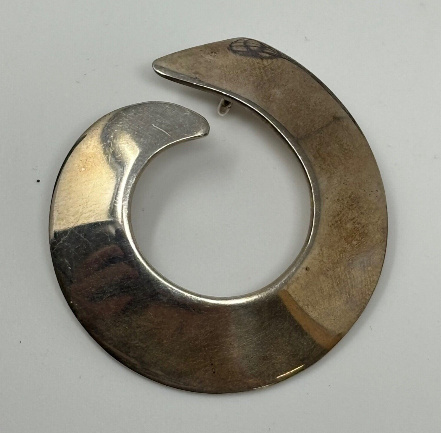ATI Sterling Silver Swirl Pendant Marked 925 Mexico 1.75″ Tall