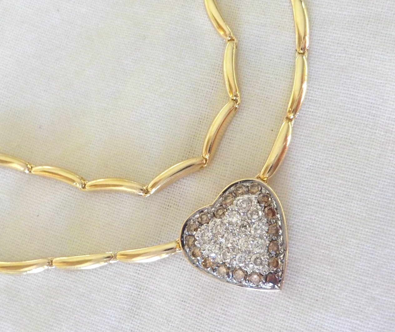 14K Yellow Gold Sparkling Heart VS Diamond Necklace – 14.4 gms, 18 in, 0.72 ctw