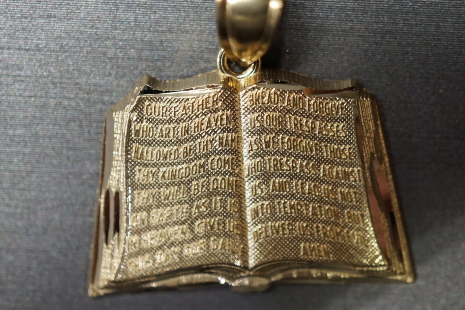 10K Solid Yellow Gold 1″ Holy Bible Charm Pendant. Men Women Children