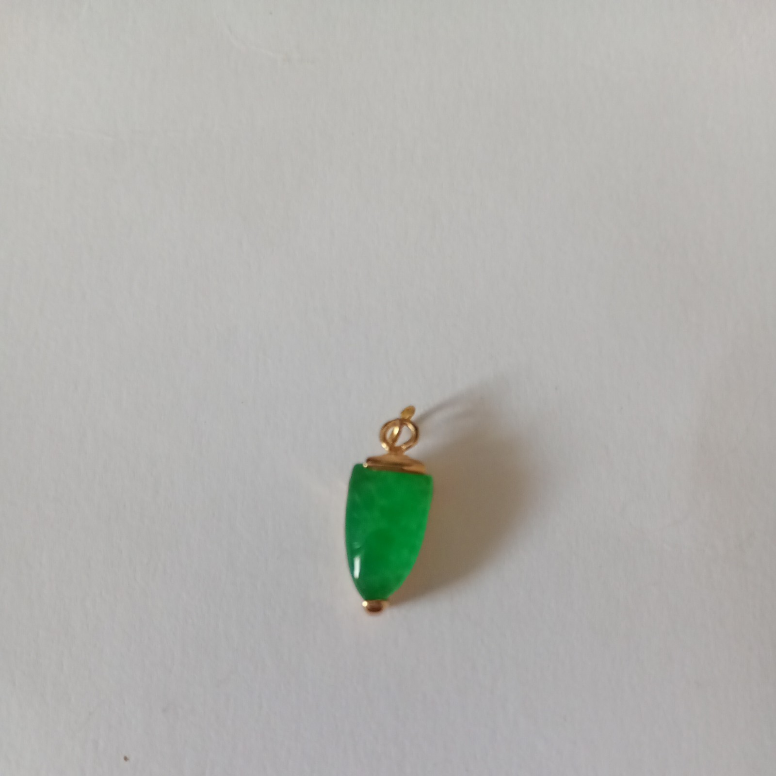 Green Jade Pendant water drop 9ct gold bezel Settings