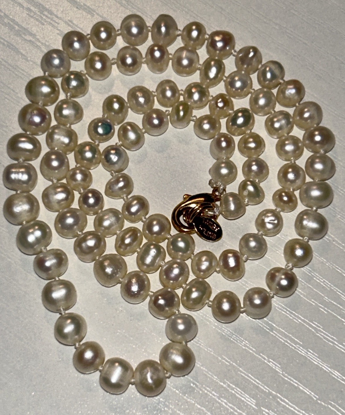 W Lind Cultured Pearl Necklace 19.5” Hand Knotted 7-8mm 14k GE 80s Vintage 19g