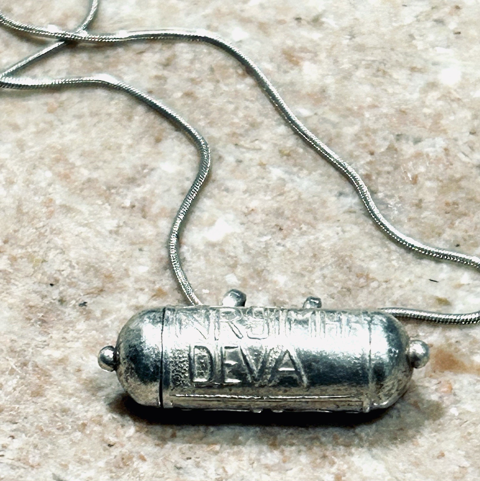 Sterling Silver Divine Protection Amulet Pendant Necklace 5.88 Grams 18”