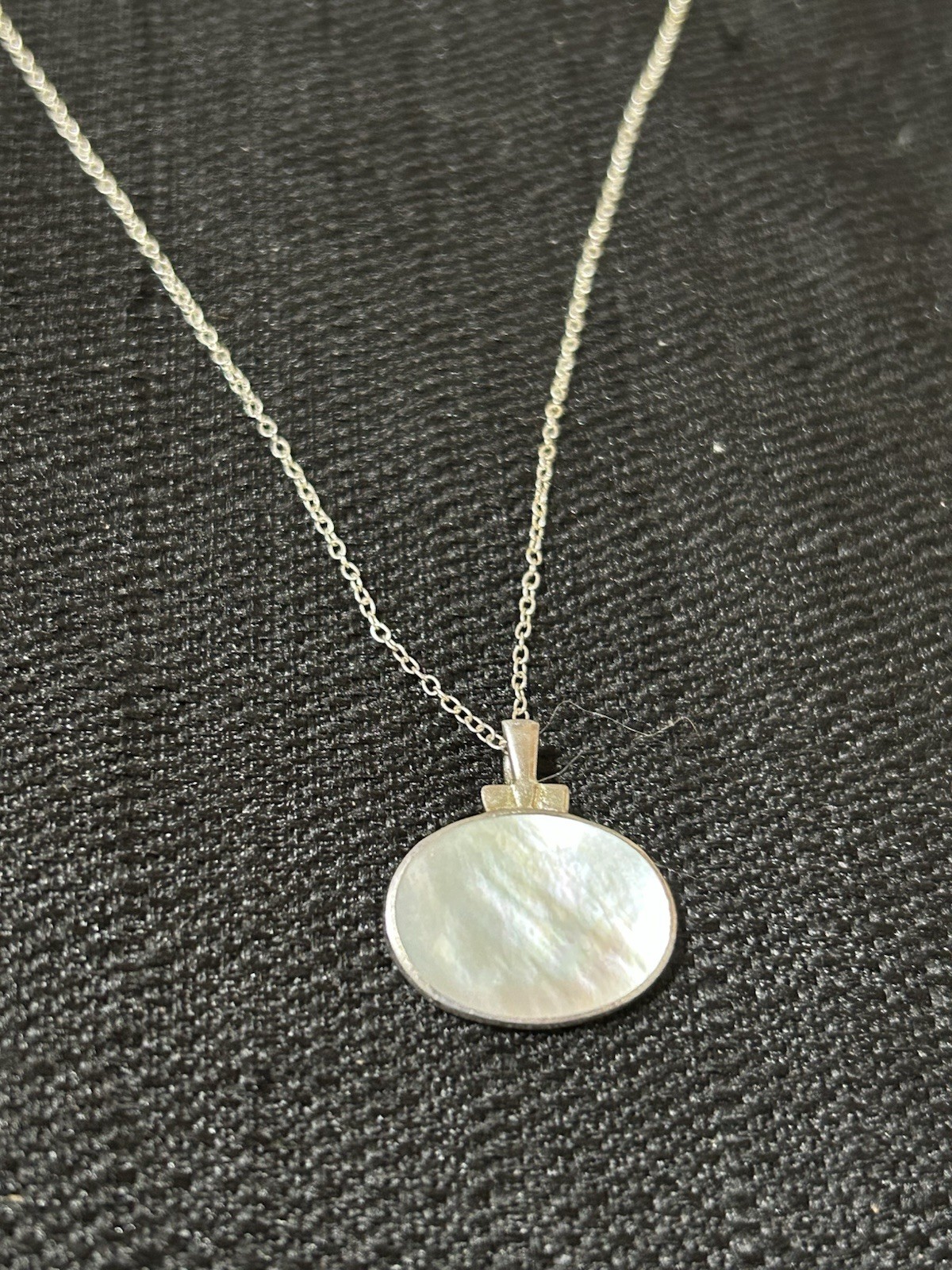 Thailand SU 925 Sterling Silver Mother Of Pearl MOP Pendant Necklace 18”