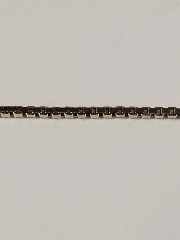 Sterling Silver 18″ Box Link Chain 2.2 Grams