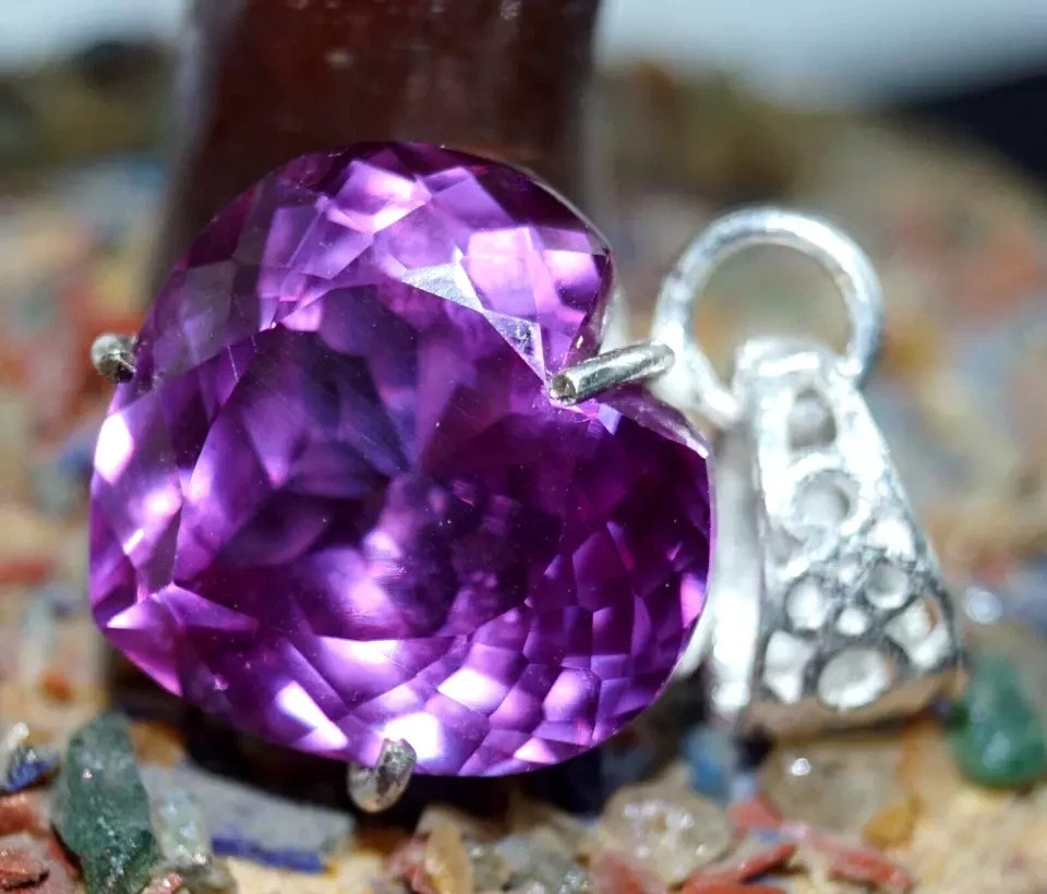 20 Ct Natural Purple Sapphire Heart Certified 925 Sterling Silver Gem Pendant