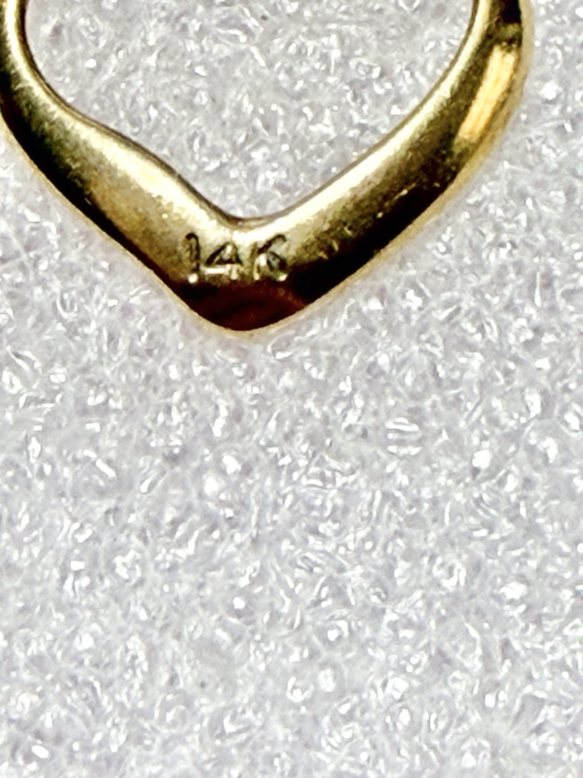 14k Yellow Gold Open Heart Floating 1/2” Pendant .53 Grams