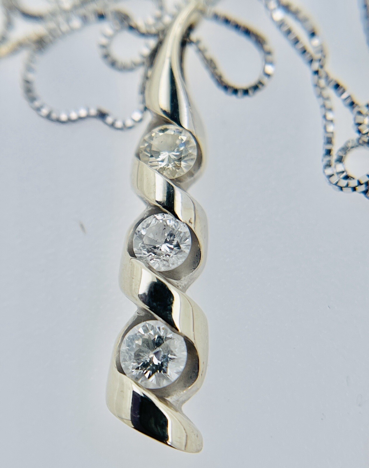 14K Italy White Gold 1 Ct Tw Diamond Drop Pendant Necklace 2.33g approx