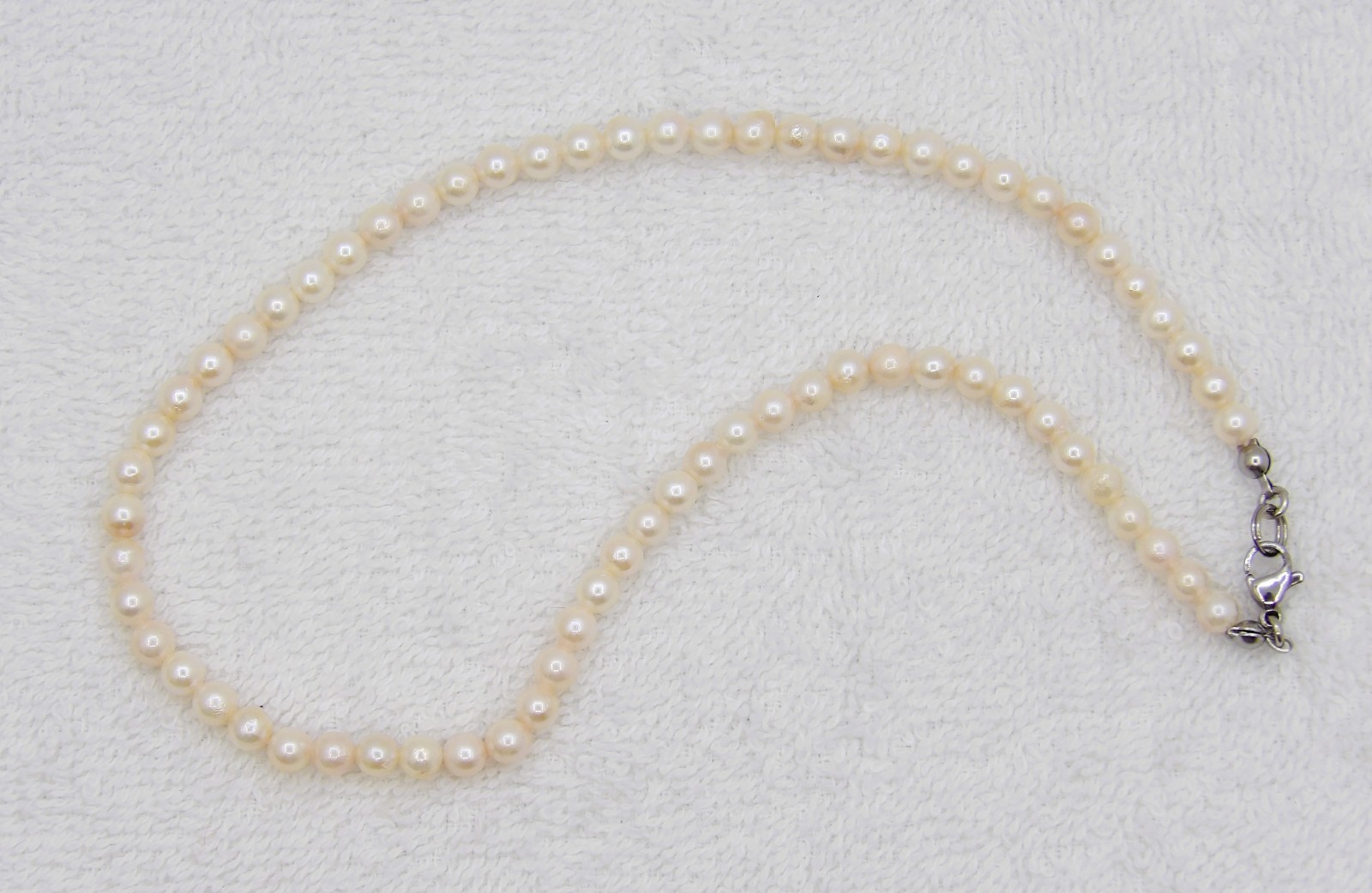 14″ inches White Akoya Near Round Genuine Pearl Necklace Woman Jewelry NK825