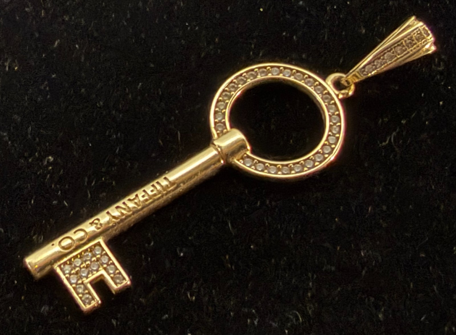 Tiffany & Co. Natural Diamond Modern Open Round Key Charm 14K Yellow Gold