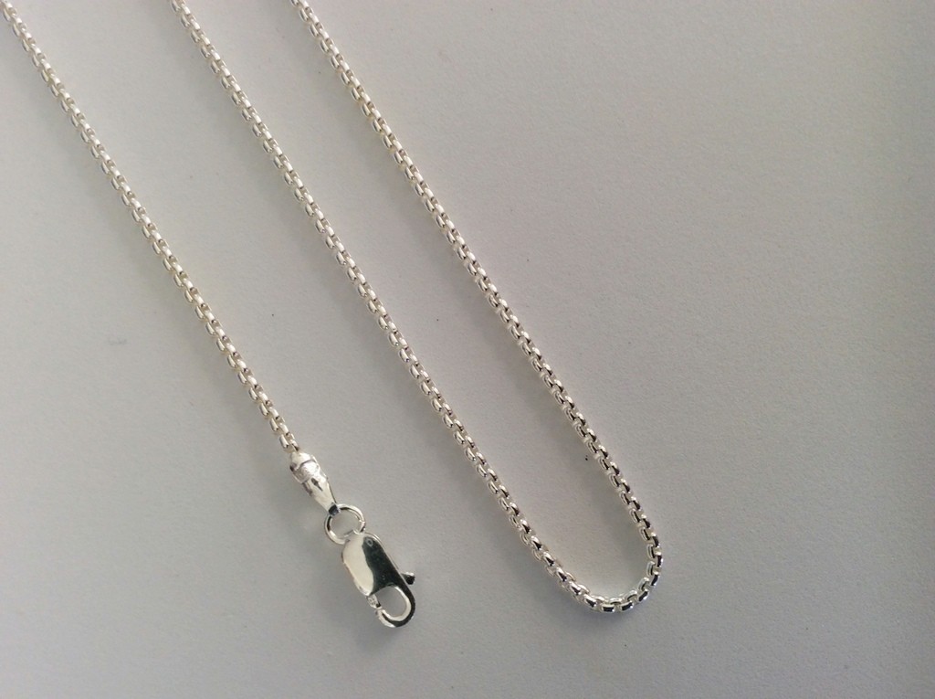 Italian .925 Sterling Silver Thin Venetian Round Box Chain Necklace 18” 45 cm