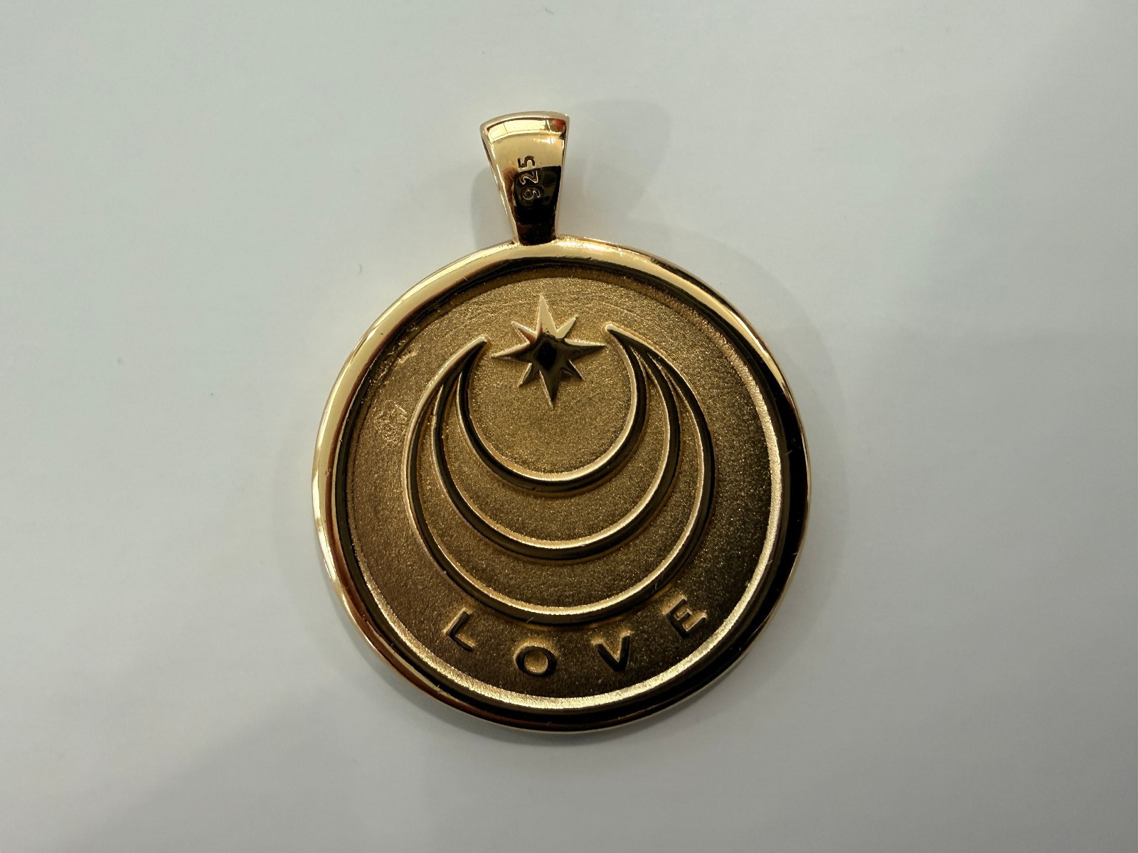 Jane Win LOVE JW Original Necklace NO CHAIN 14k Gold-Plated Silver