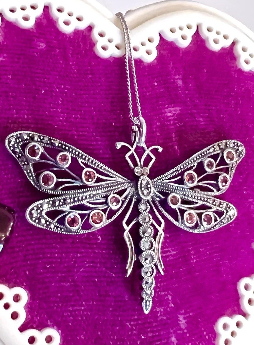 LOVELY Designer Sterling Silver & Garnet Dragonfly Brooch/Pendant Necklace