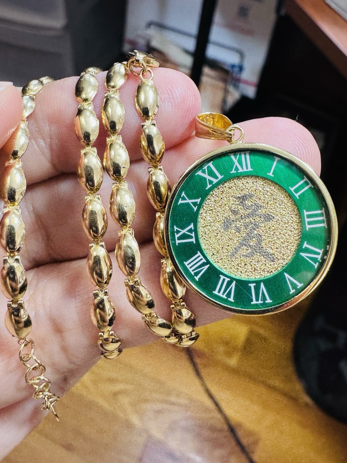 K18 Japan Gold Round Green Love Pendant W/ Necklace 17/17.5” Long 15g 4mm