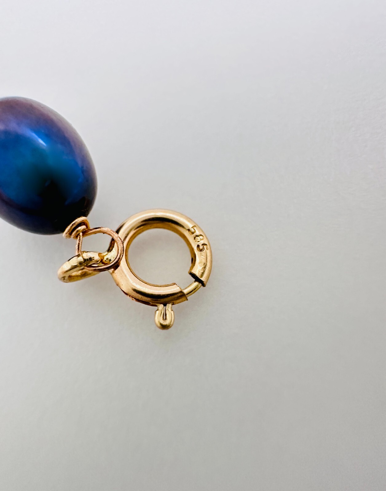14K Solid Yellow Gold Dangle 6mm Mini Peacock Pearl Charm Pendant w/Spring Clasp