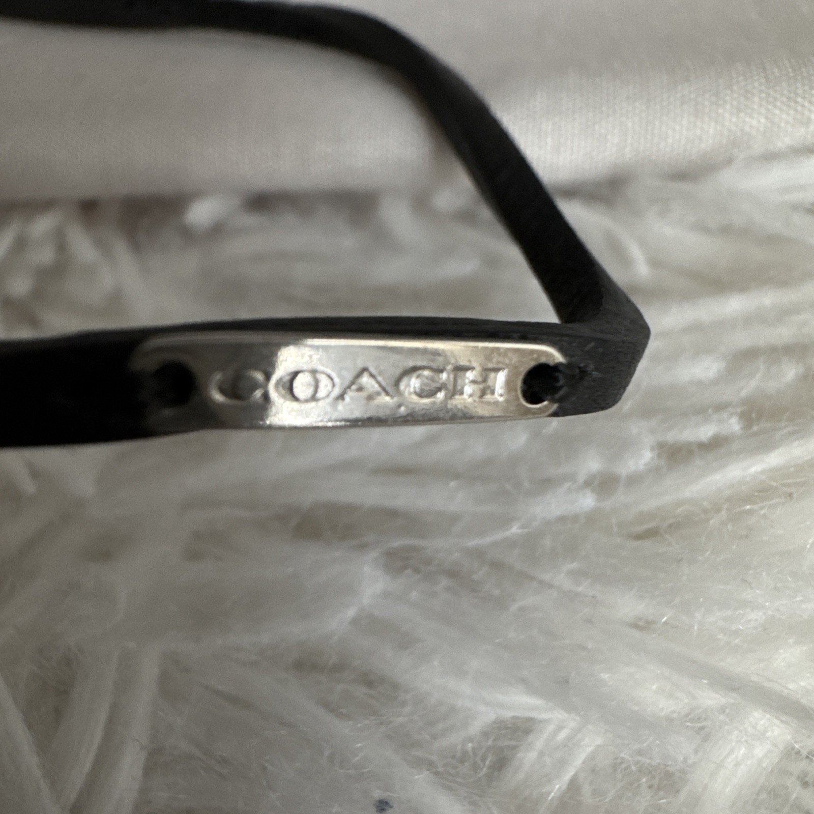 Coach Classic Oval Sterling Silver Pendant Leather Necklace Very Good Condition