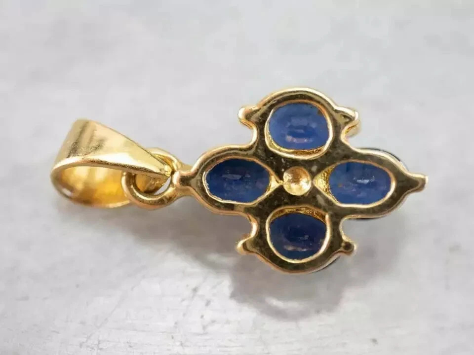2.70Ct Oval Cut Blue Sapphire Diamond Pendant 14K Yellow Gold Finish