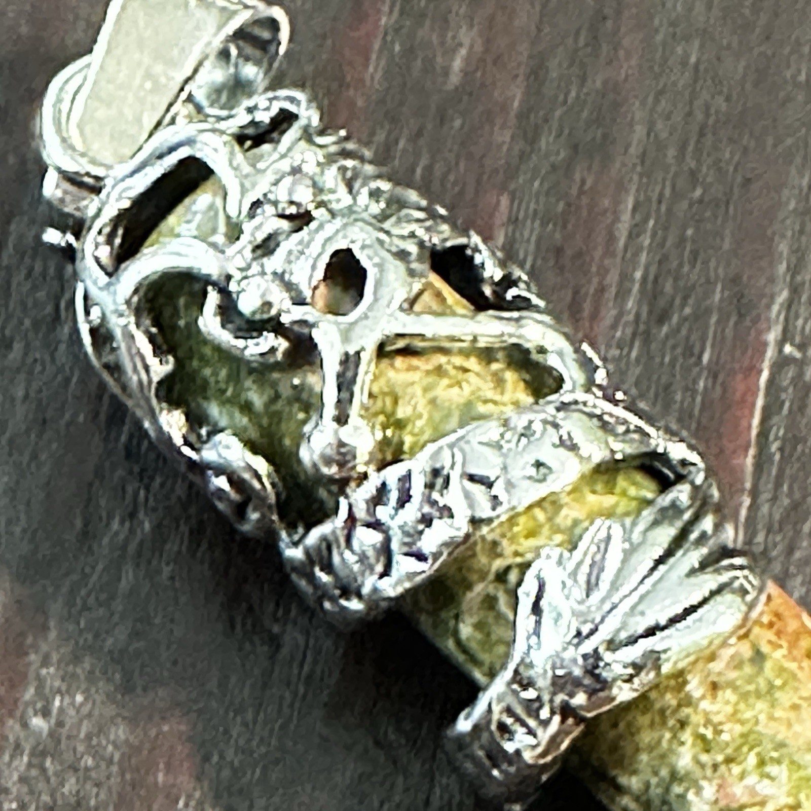 Dragon Unikit Pendant Silver Tone Engraved Metal Pendulum Charms Cylinder