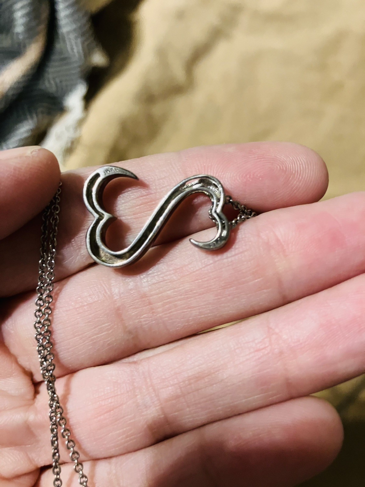 Jane Seymour 1″ Classic Open Hearts 925 Sterling Silver Pendant 925 thin chain