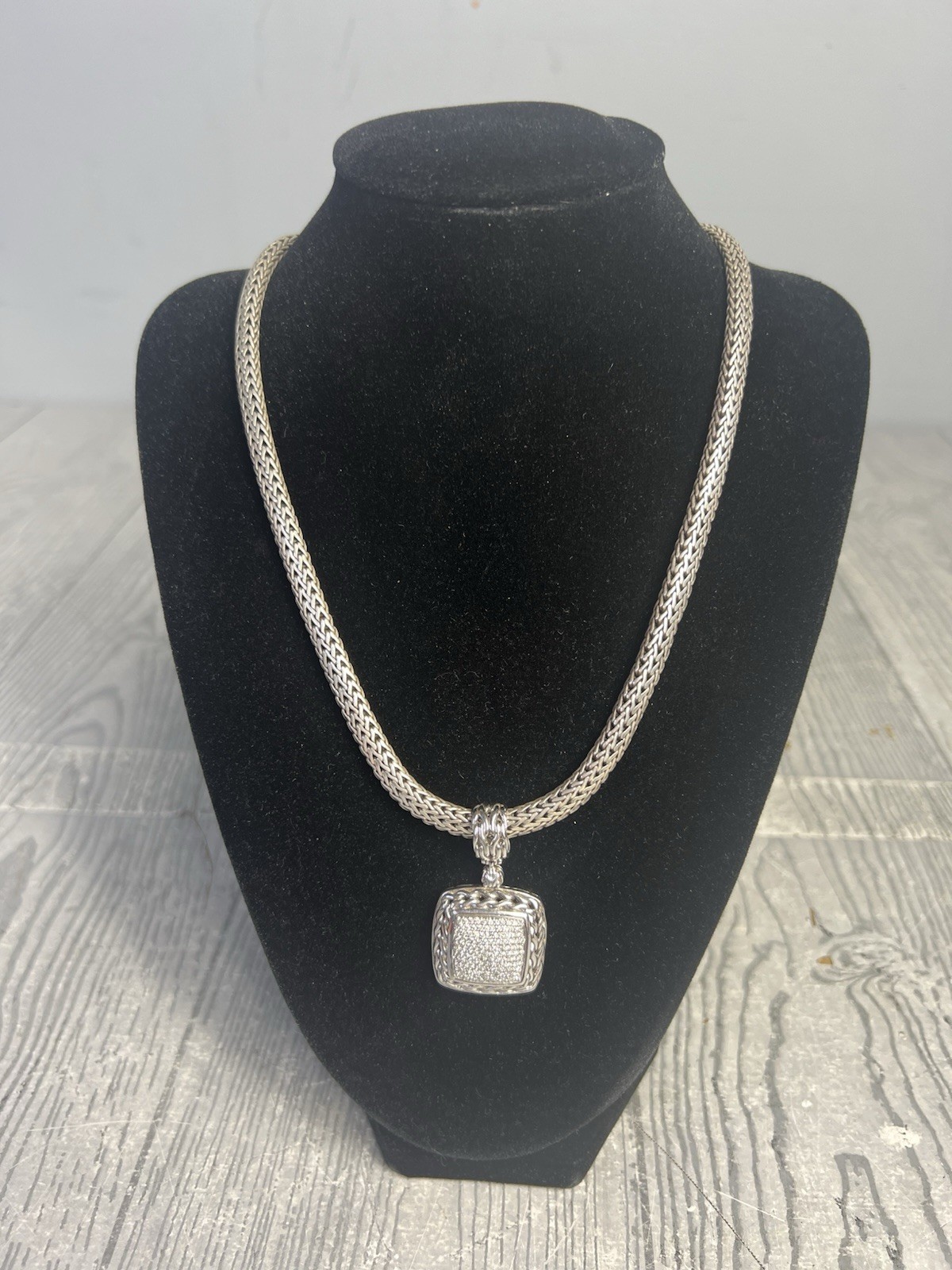 John Hardy Classic Chain Diamond Pendent Necklace 925 Sterling Silver 18k 18”