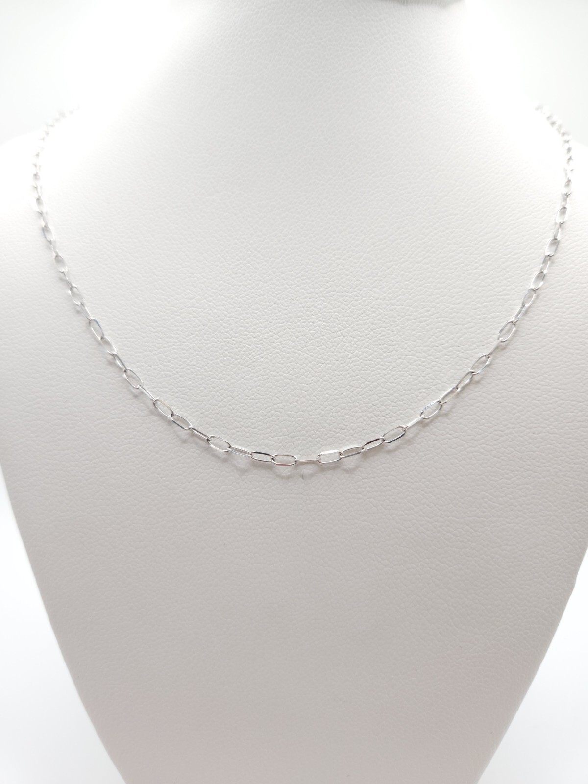 14K White Gold Paper Clip Link Chain 18″- RL55