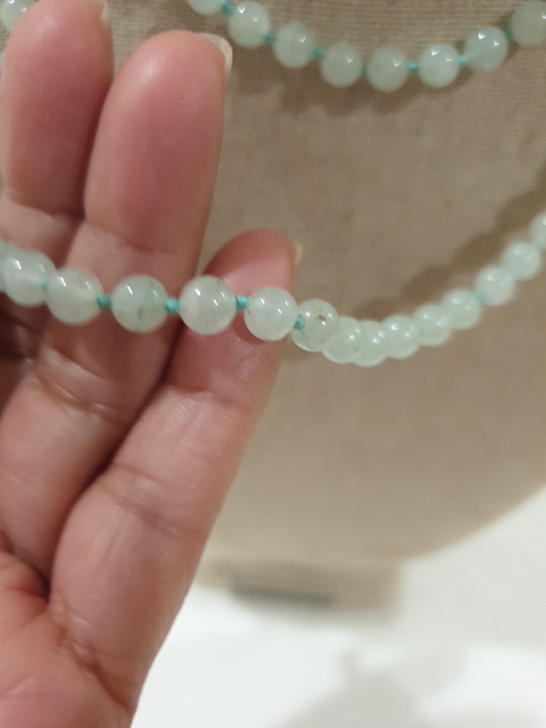 Vtg Hand Knotted Jade Necklace Jewelry Sea Green Beads & Dangling Earrings