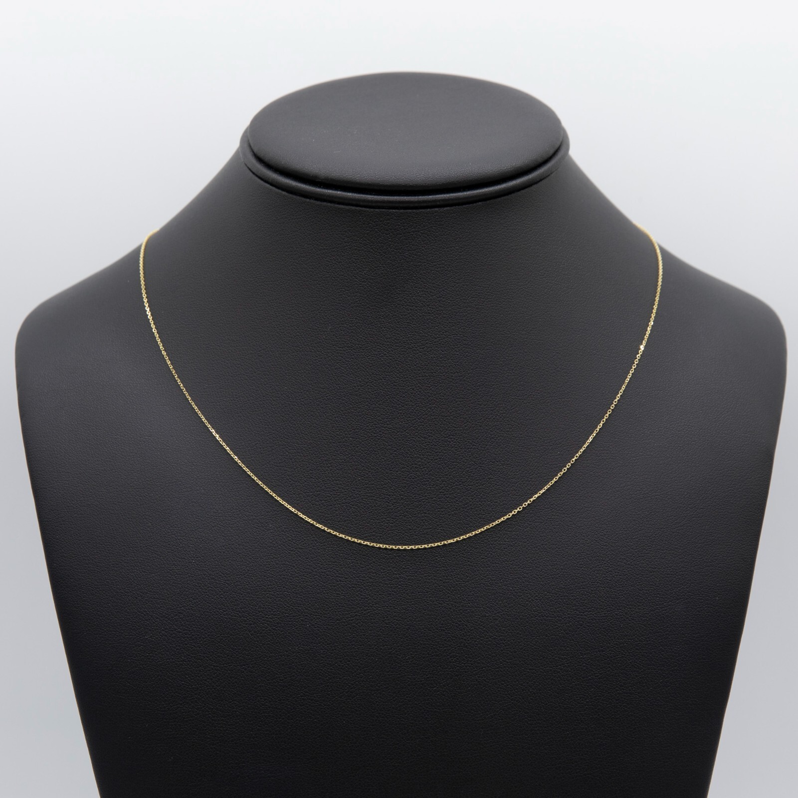 0.90mm 14K YELLOW GOLD Diamond Cut Cable Chain Necklace with Lobster Claw Clasp
