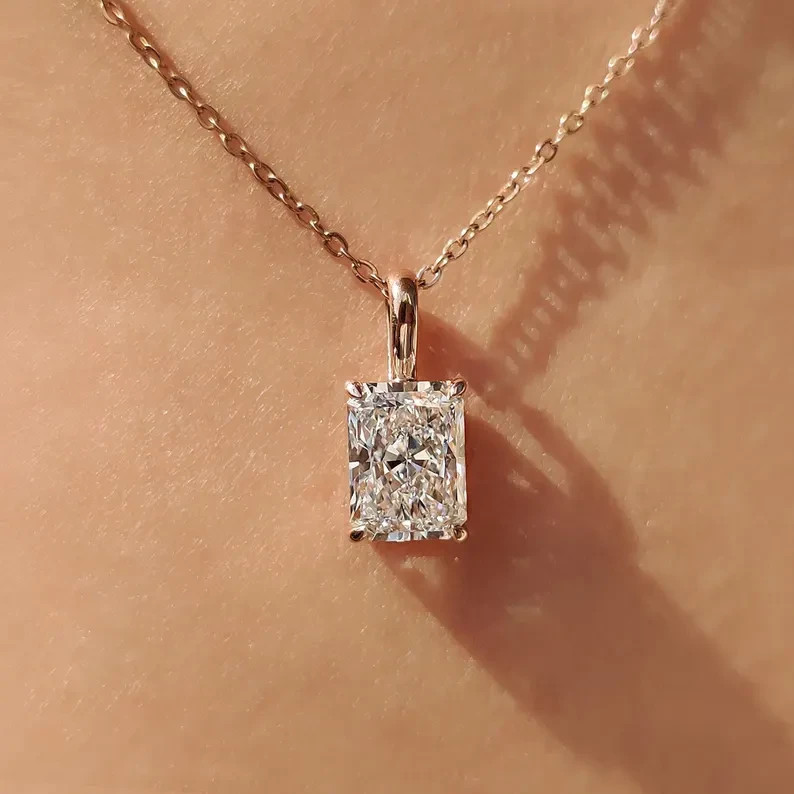 14K Yellow Gold Pendant 2.00CT Radiant-Cut Lab Grown Diamond E/VS1 IGI NO Chain