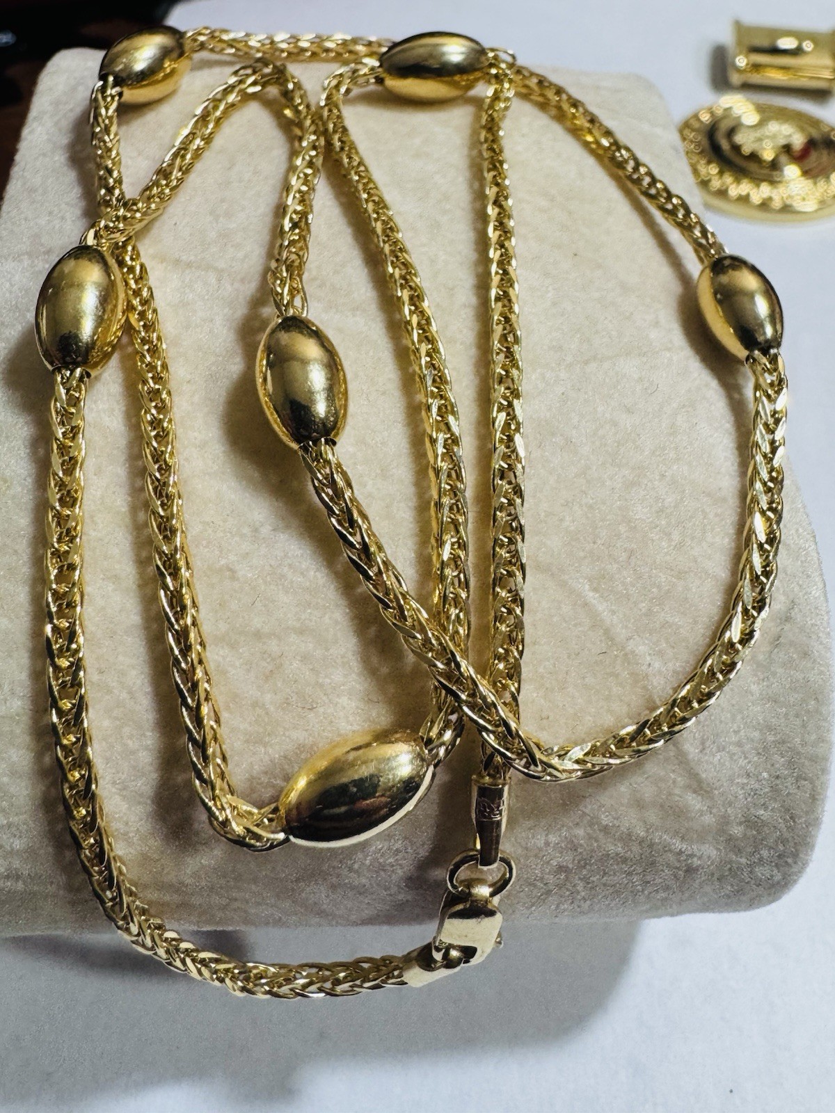 18K 750 Fine Genuine Gold Oval Chain Necklace 17.6”/18” Long 6.6g 2.2mm