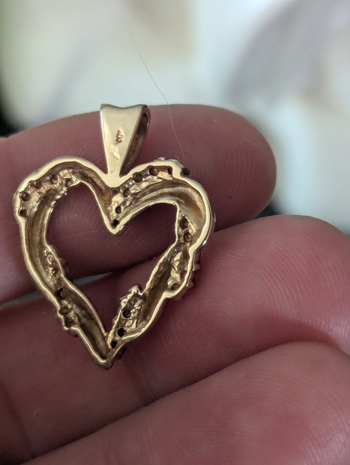Vintage 10K 2 Tone Gold Twisted Heart Diamond Illusion Pendant 2 Grams