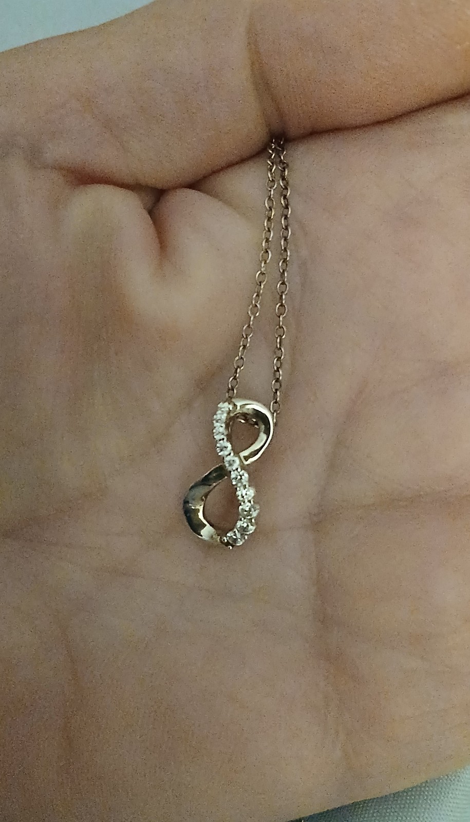 Diamonluxe Infinity Pendant, 18 in. Sterling Silver Chain