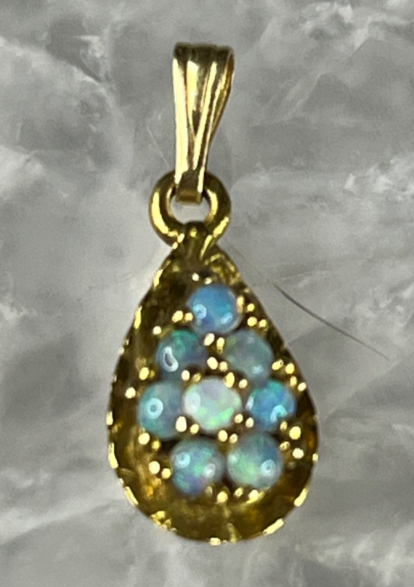 1960’s Vintage 14K Gold Natural Coober Pedy Opal Cluster Necklace Pendant 1.05g