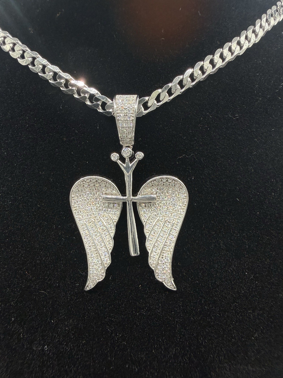20” 4mm Flat Cuban Rhodium 925 With Vvsd Moissanite 925 Angel Wing Pendant