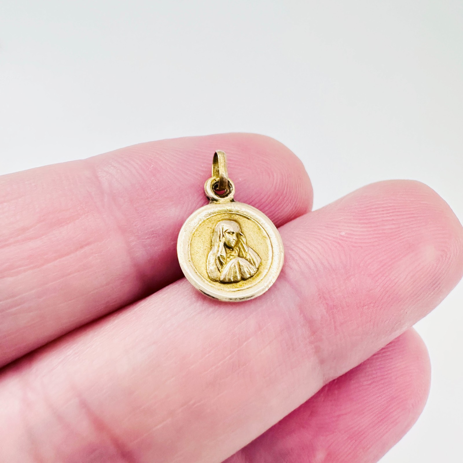 Vintage 14K Gold-Filled Virgin Mary / Sacred Heart of Jesus Medallion Pendant