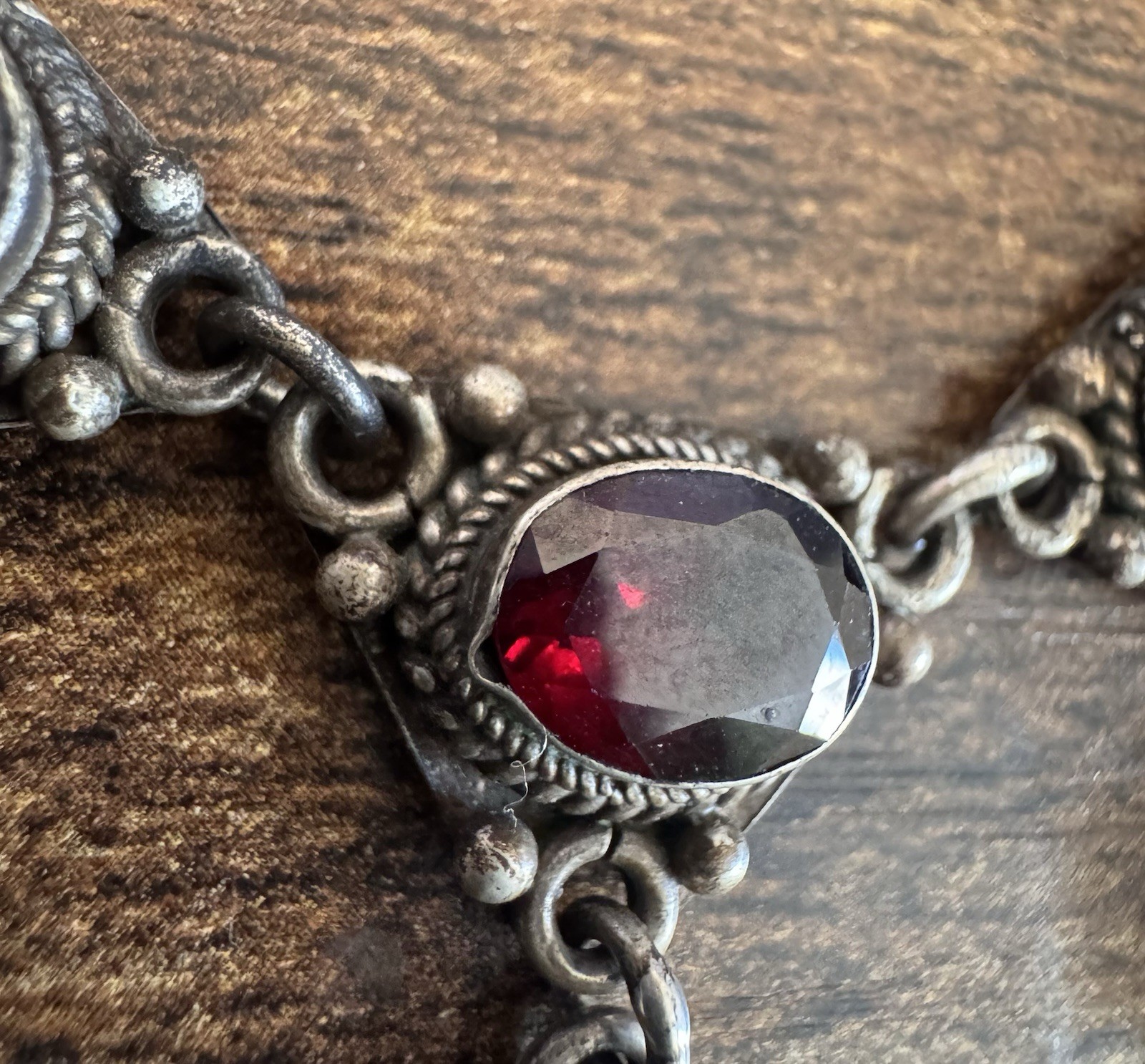 Vintage Sterling Silver 925 & 8 Garnet Cabochon Dangle Rope Necklace