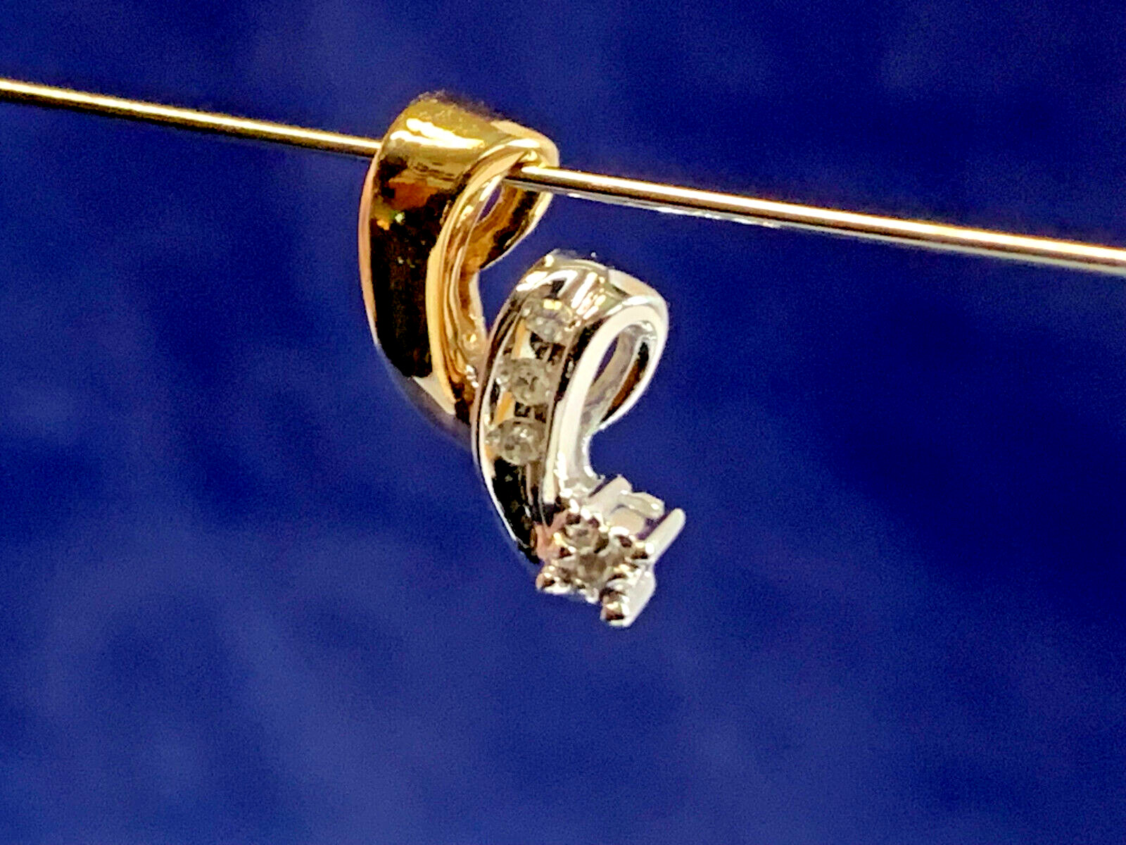 10K Yellow & White Gold Diamond Pendant 1.07g Fine Jewelry Necklace Charm