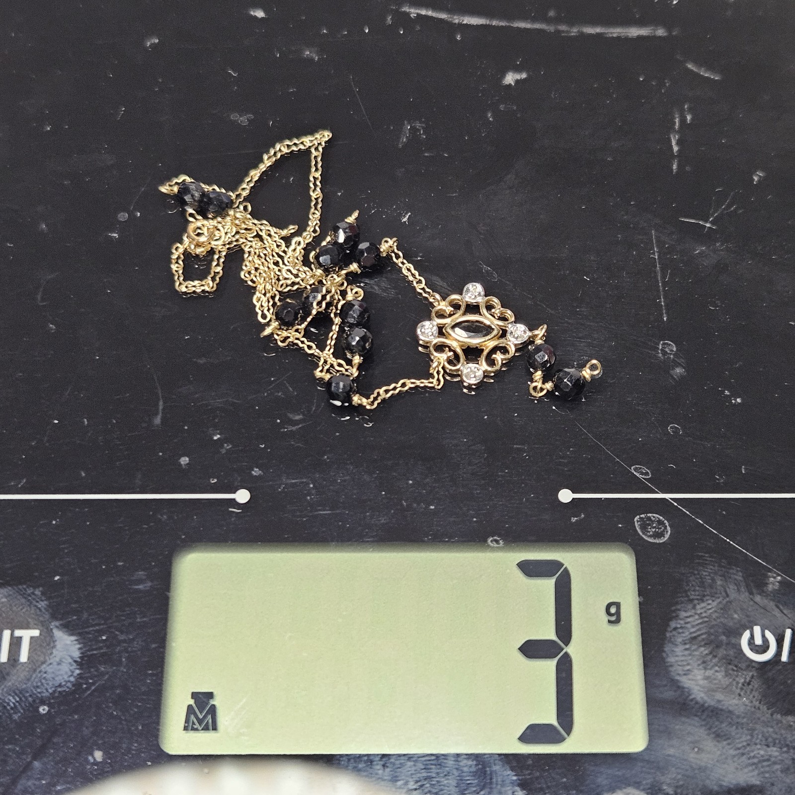 Vintage 10k Yellow Gold 16.5″ Necklace 3g Crinkle Chain Black Onyx Dangle Charm
