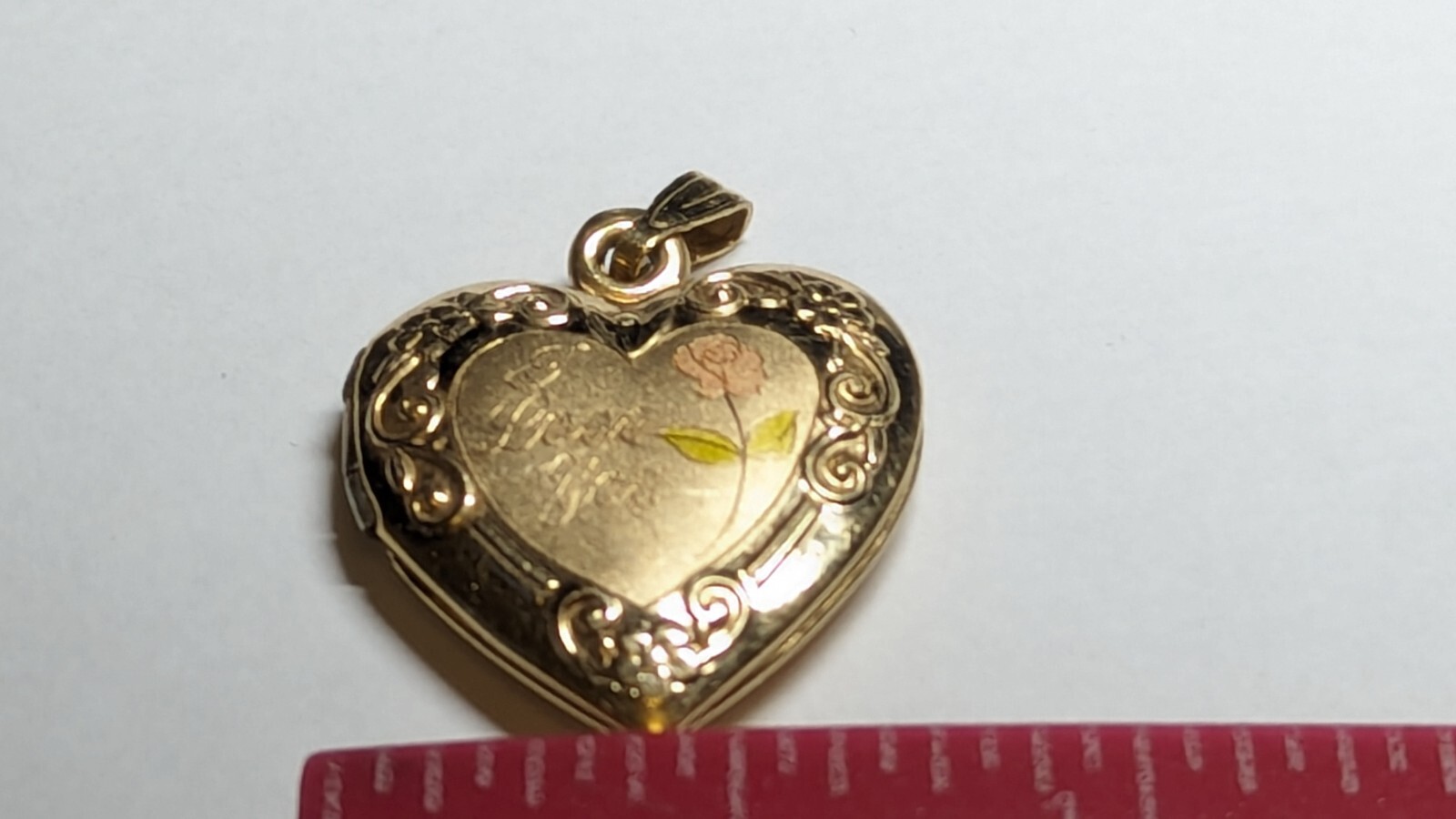 VINTAGE 14K YELLOW GOLD HEART PHOTO LOCKET ROSE HALLMARKED SIGNED 14K TK TRU-KAY