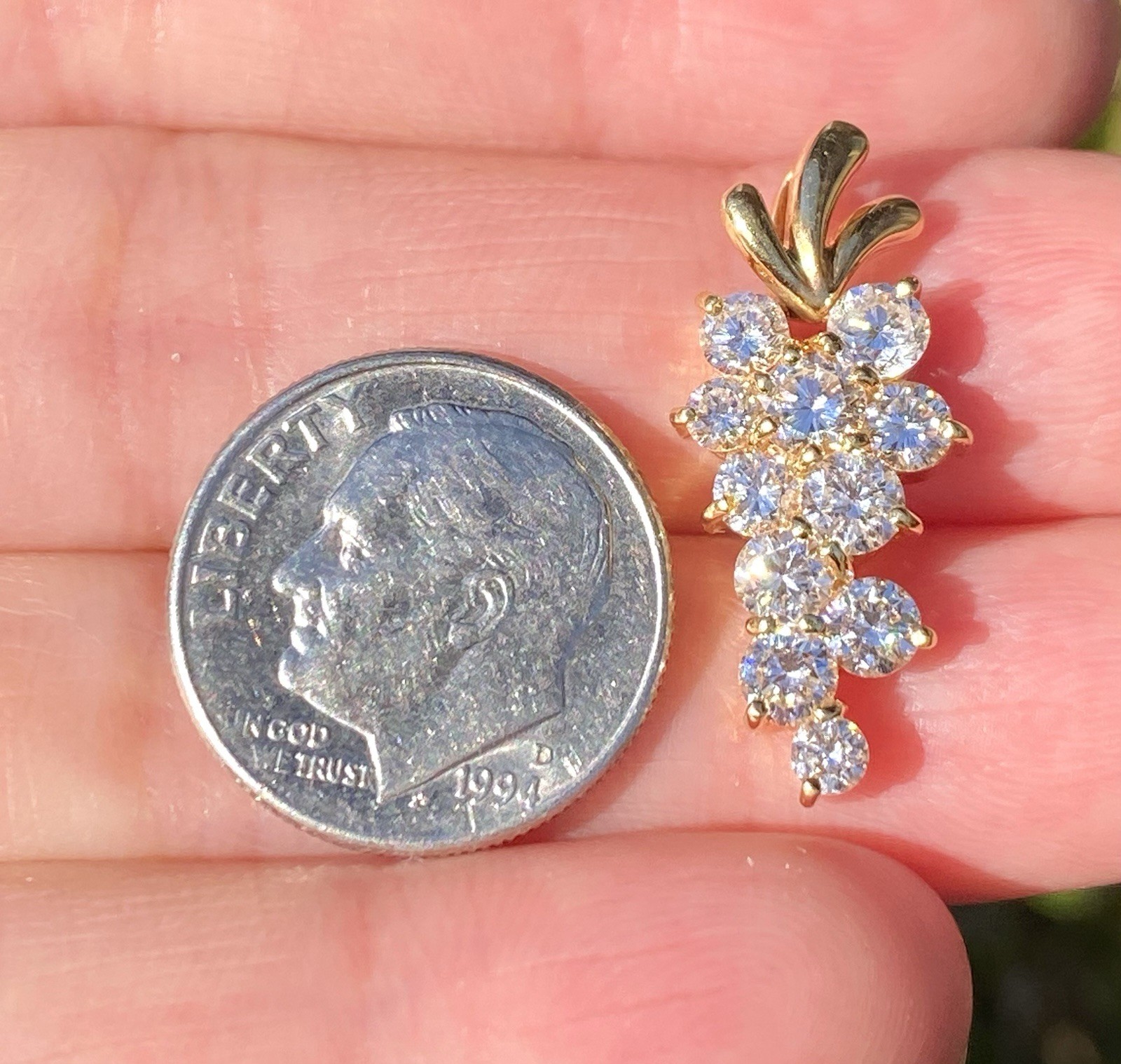 Stunning 18K Yellow Gold 1.50CTW 100% Natural Quality Diamond Pendant