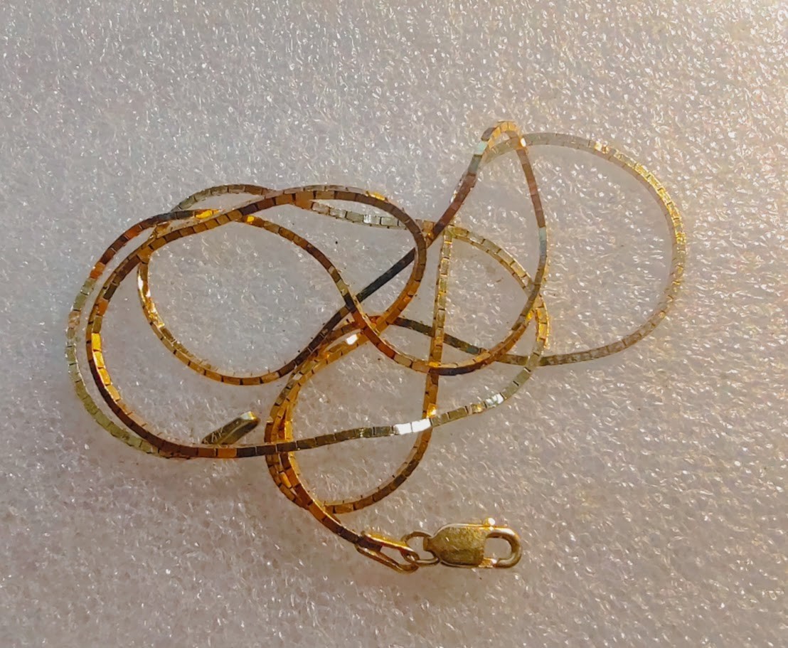 14k Gold Thin Box Chain Necklace – 18″ Long 3.92 Grams ((10))