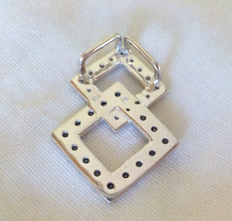 Modern 18K White Gold Black White Diamond Pendant – 2.90 gms, 0.95 in, 0.36 ctw