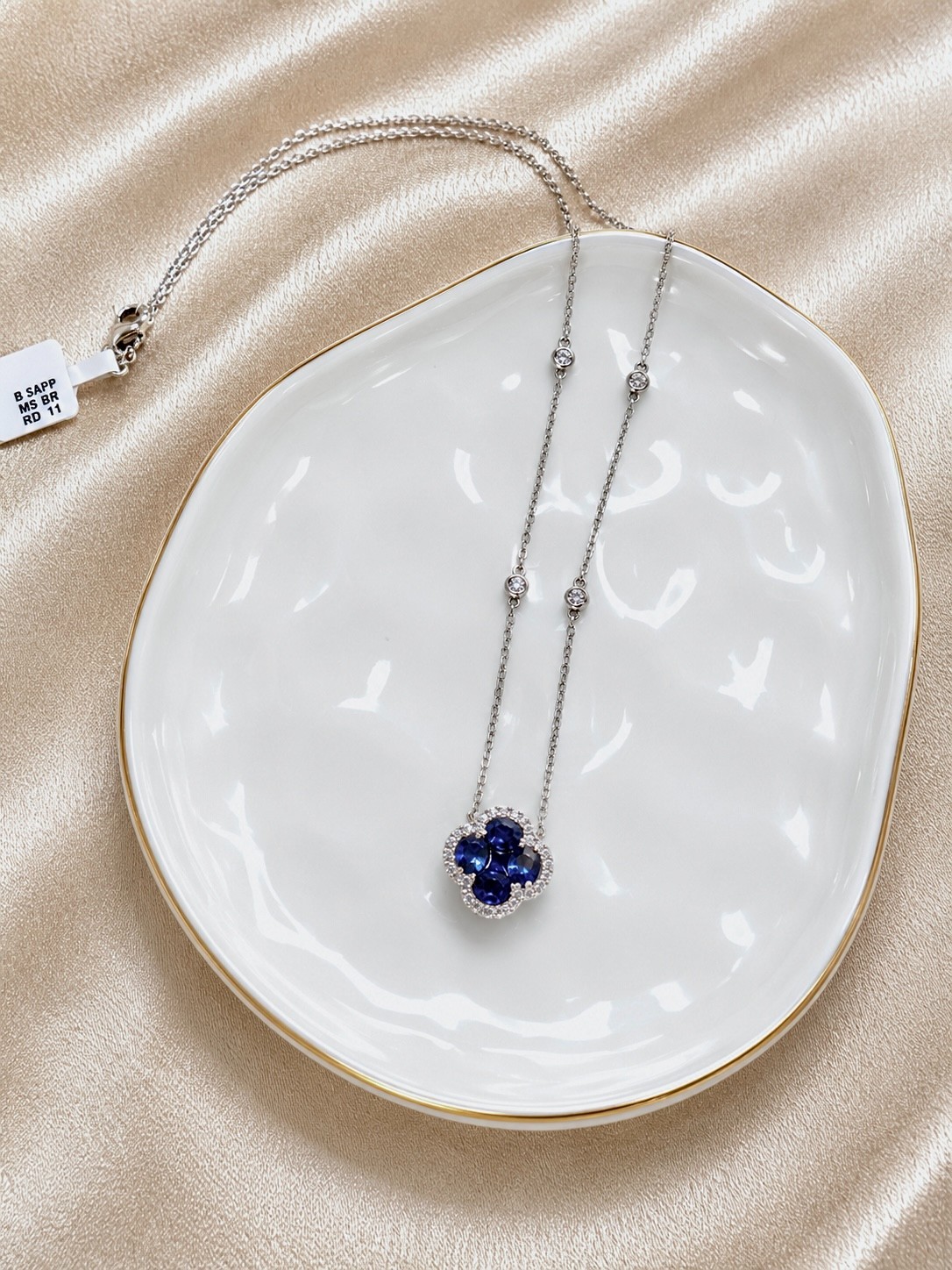 18K White Gold Sapphire & Diamond Clover Pendant Necklace 1.14 CTW Adjustable