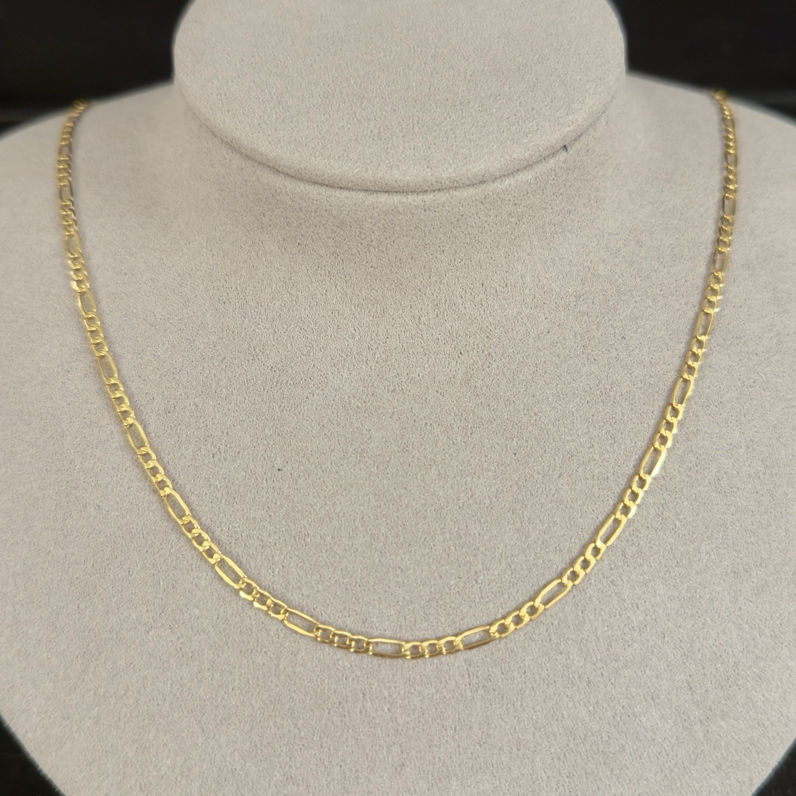 Beautiful 14k Gold Figaro Chain 20in, 2.6mm~ NEW