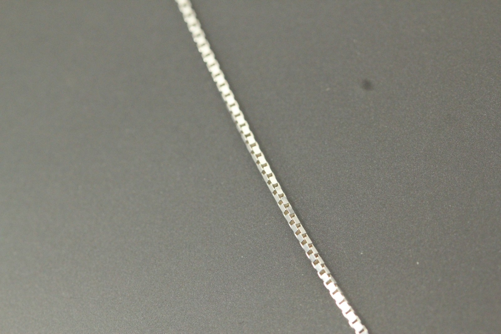 925 Sterling Silver Thin Box Chain 18 1/2 Inches 1.8 Grams (NEC5779)
