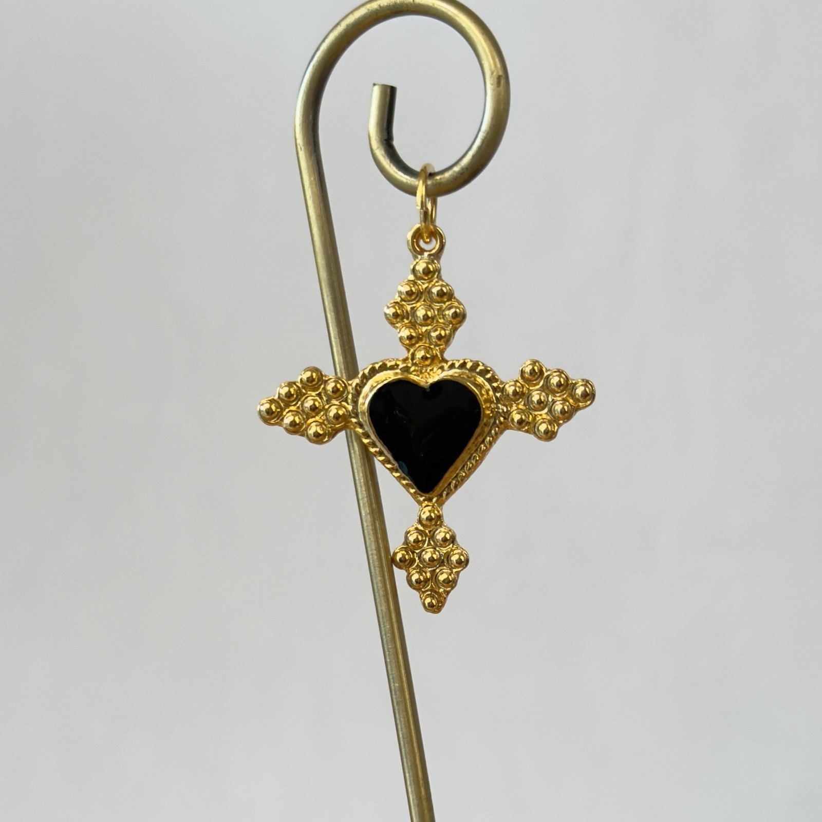 Gold-tone Sacred Heart Cross Pendant, Milagro / Ex-voto La Croix Charm with Onyx
