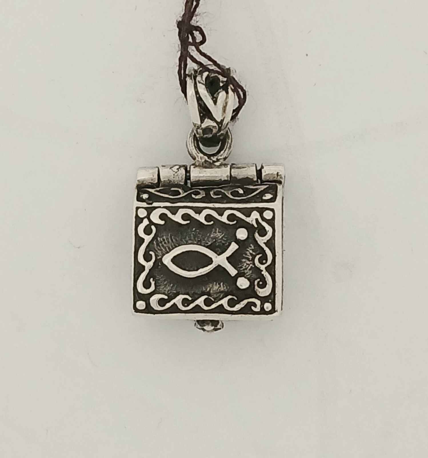 Sterling Silver Hinged Bible Prayer Box Pendant Charm with Manger Sense