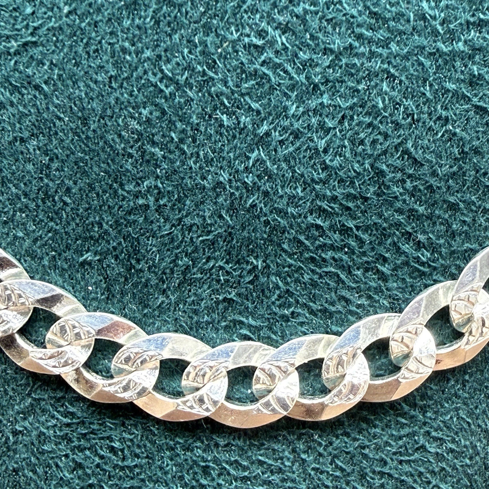 Sterling Silver Diamond-Cut Curb Chain Necklace .925 Italy 20.25” 6.1mm