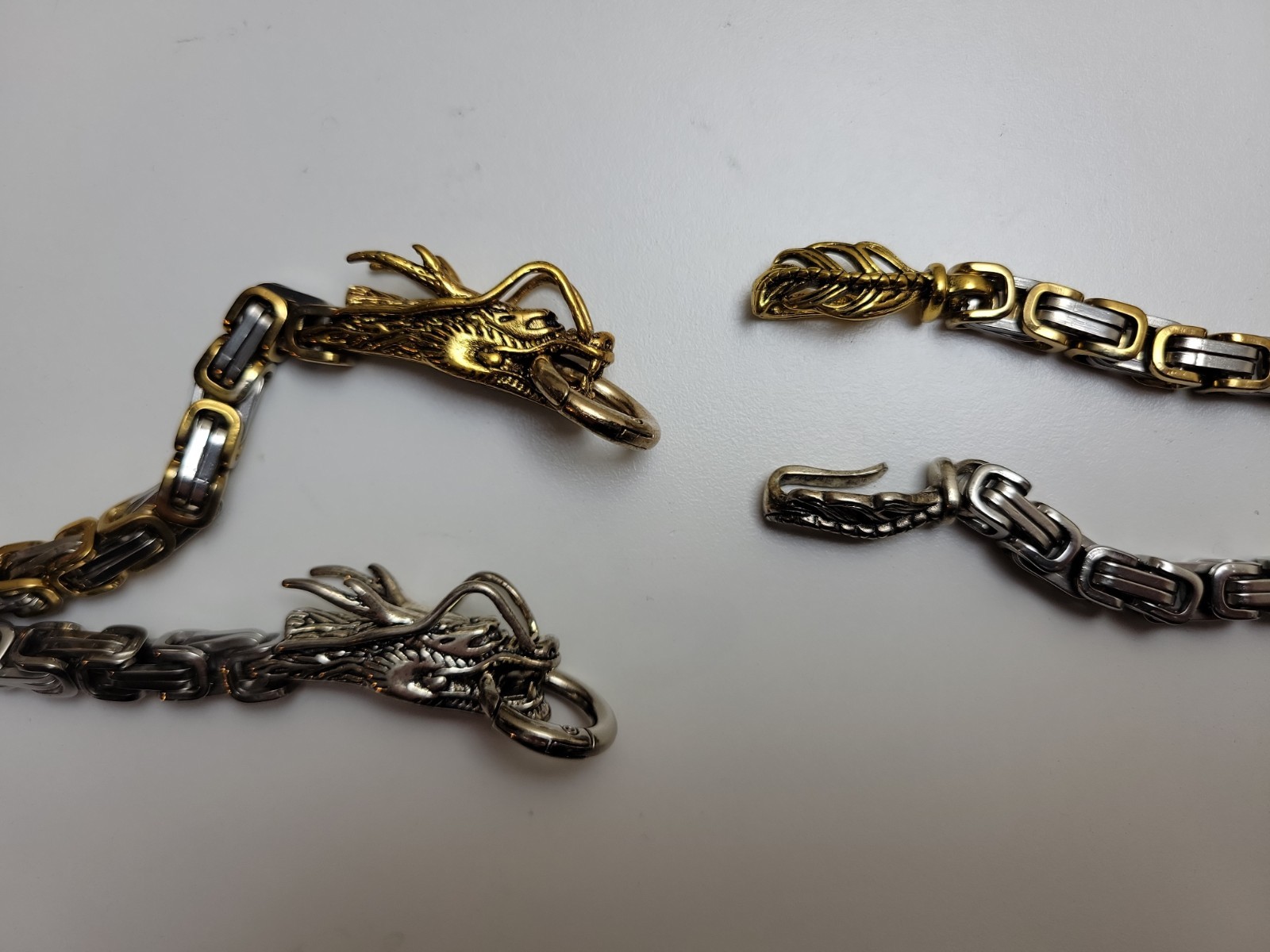 2 DRAGON HEAD SILVER AND GOLD STAINLESS STEEL CHAINS BELT HOOK CLOSURE 40″ LONG
