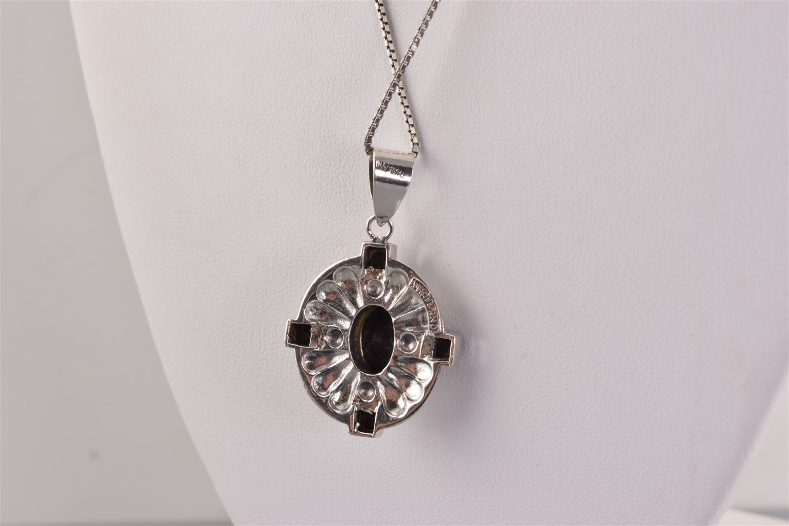 Sterling Silver 33mm x 28mm Black Onyx Accented Shield 925 Pendant 20″ Chain