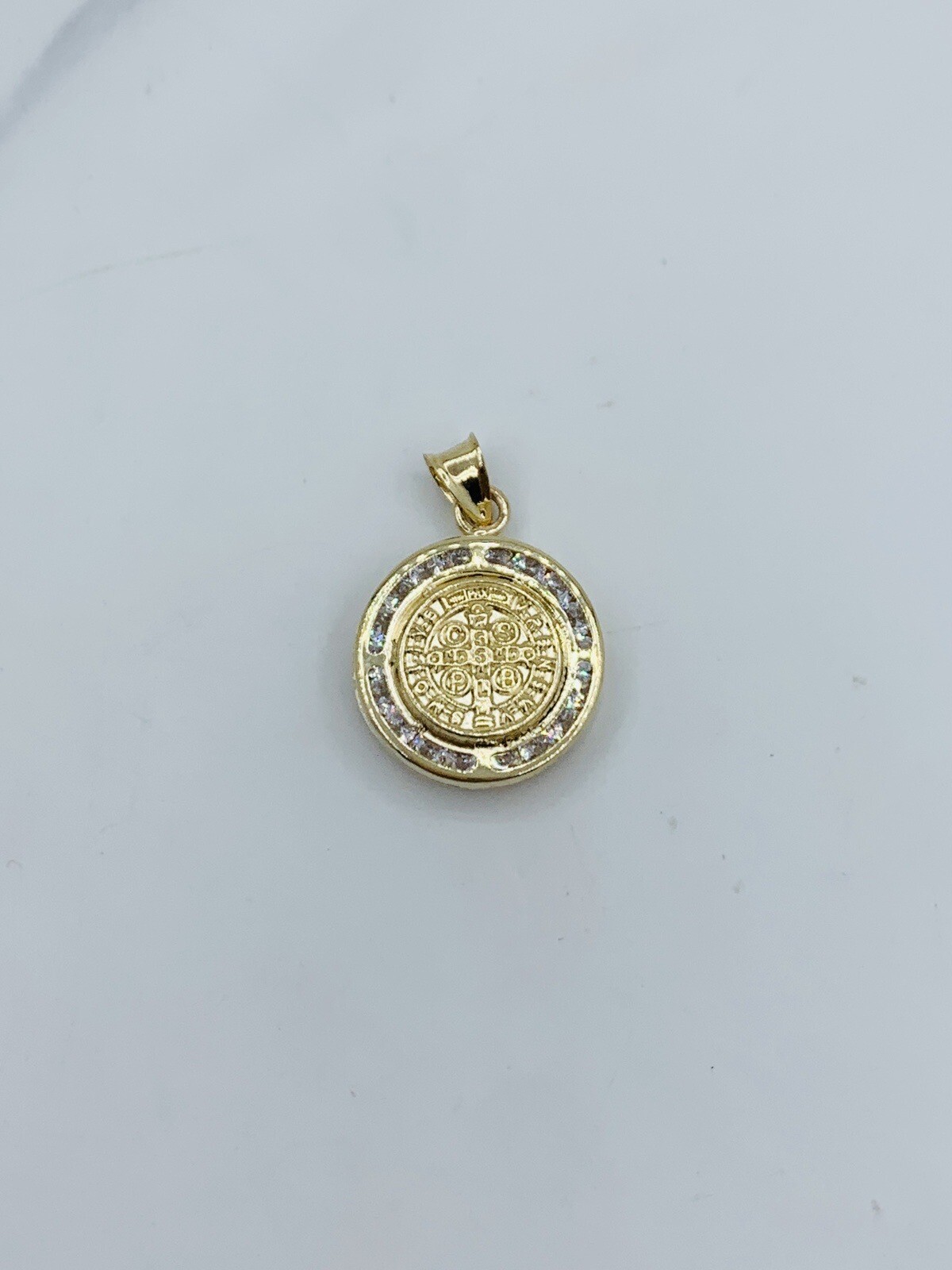 10k gold pendant San Benito Pendant St Benedict medallion – Medalla en oro